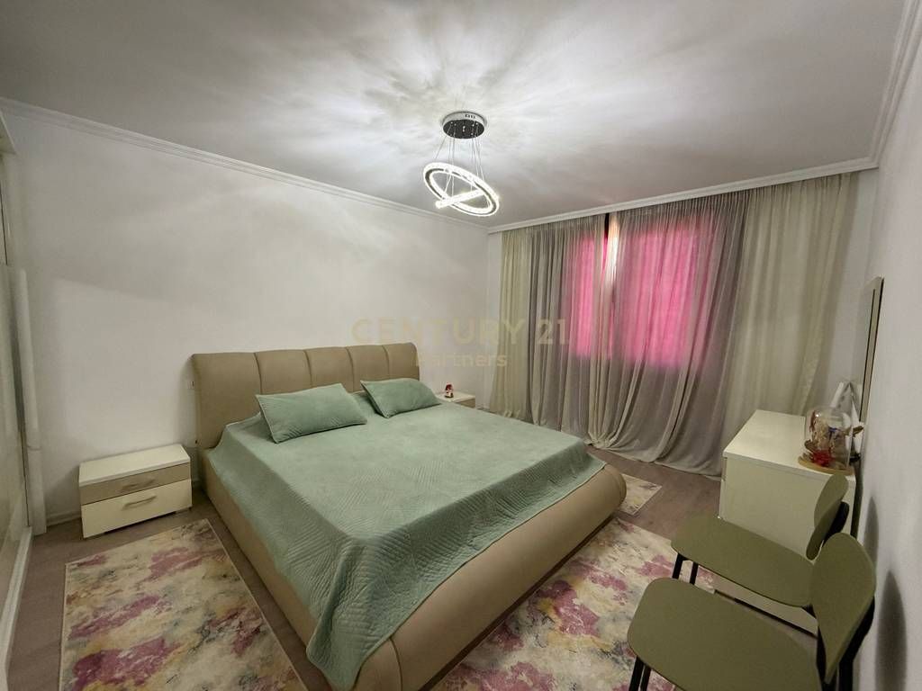 VENDIAMO APPARTAMENTO 2+1 A KINOSTUDIO! 140.000 €