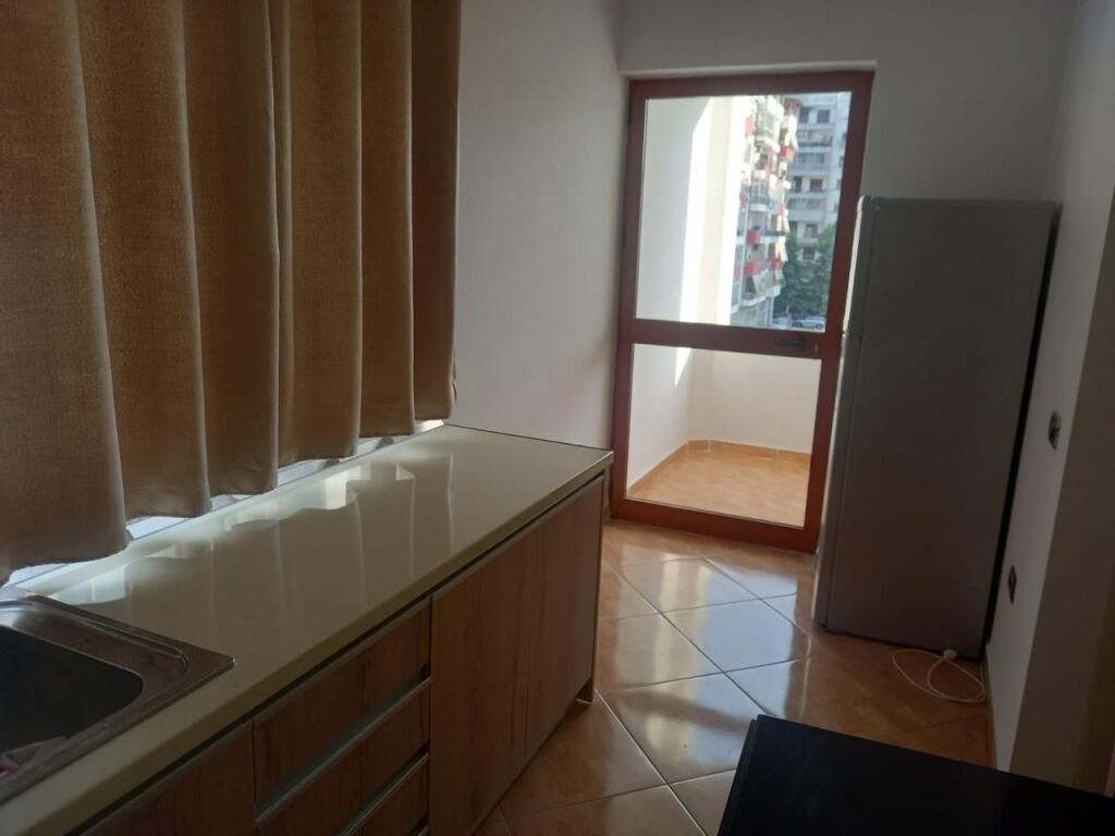 Apartament me qera 1+1- 📍Astir, prane Vila L - 350 mije leke