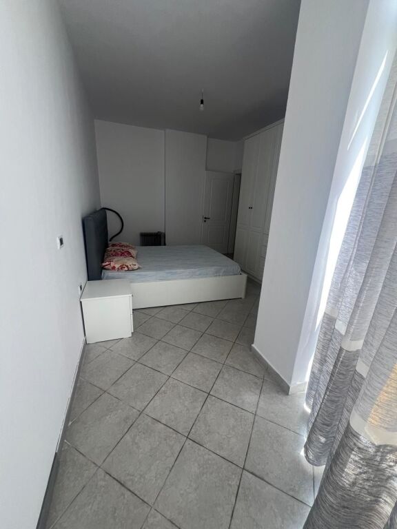 Rent | Apartament 2 + 1 | Kombinat | 400 €/month