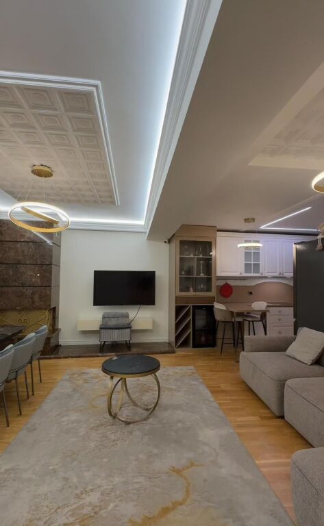 Shitet apartament duplex 3+1+3 tek Rezidenca Kodra e Diellit 2 .