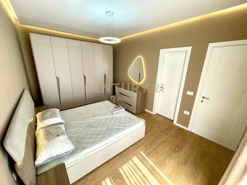 Apartament 2+1+2 me qira te Kopshti Botanik