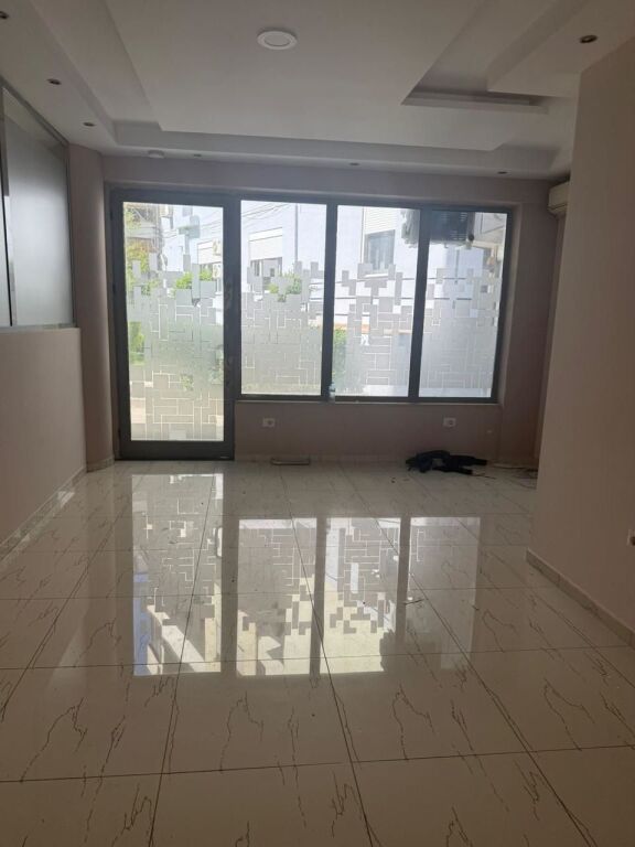 Affitto | Ambjent Biznesi | Rruga e Dibrës | 1200 €/mese