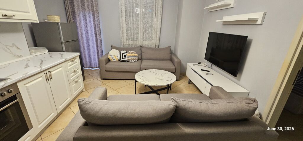 For rent 1+1 overpass Komunes furnished elevator 40000 lek