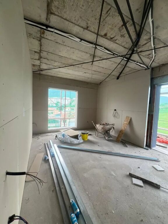 🏡 ESCLUSIVO – APPARTAMENTO 2+1+2 IN VENDITA CON BALCONE  📍 Posizione: Complesso Bengas