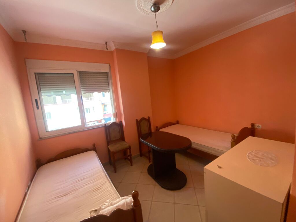 Apartament 2+1 per qera ne Astir !