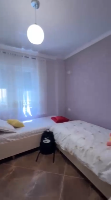 Shitet Apartament 2+1+2+ Verande Liqeni i Thate !
