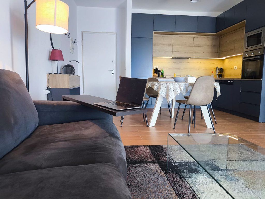 SARANDA, APARTMENT FOR RENT 2+1+2 WITH SEA VIEW
