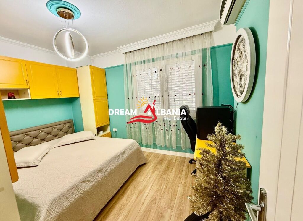 Apartment 2+1+2 for rent in Komuna Paris