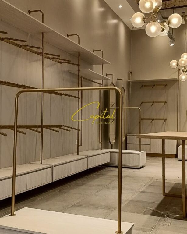 SHOP FOR RENT 55 M2 MYSLYM SHYRI 190,000 LEKE