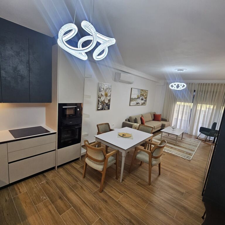 Apartament Për Qira Afatgjatë 2+1