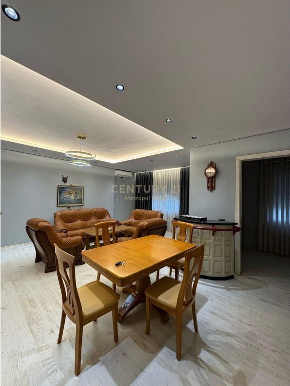 Apartament 2+1+2 me Qira pranë Vasil Shanto 650 € /Muaj