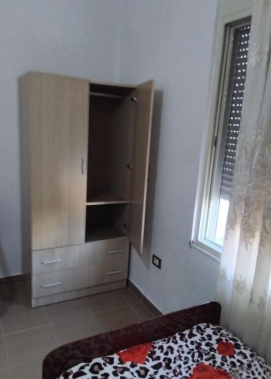 Apartament me qera 1+1- 📍Rruga Jordan Misja, prane mobileri Mondial - 300 mije leke