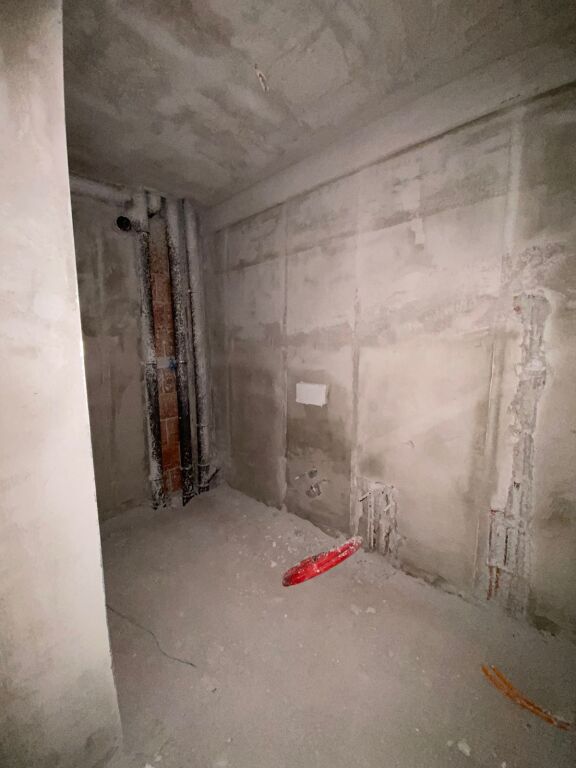 Paskuqan , Shitet 2+1+2wc me 1000€/m2