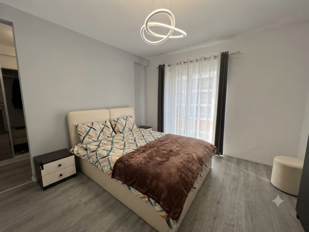 Affitto, Appartamento 2+1 Univers City, Tirana.