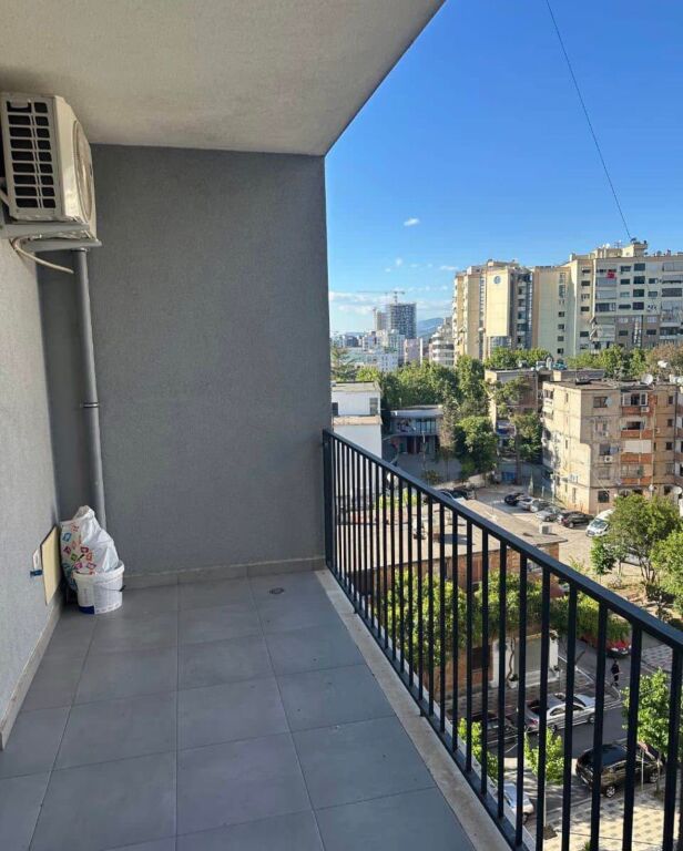 Jepet me qira 1+1 Stacioni i Trenit 650 mije leke