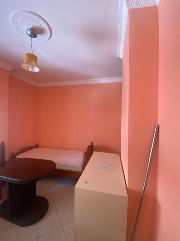 🏡 Apartament 2+1+2 me qera  📍Astir, Rruga Sabri Perveza