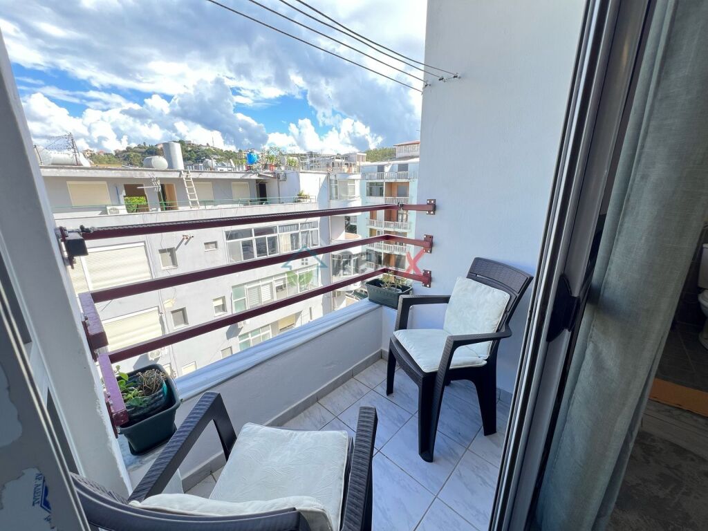 STUDIO FOR SALE, 30M from the sea, KAVAJES ROCK