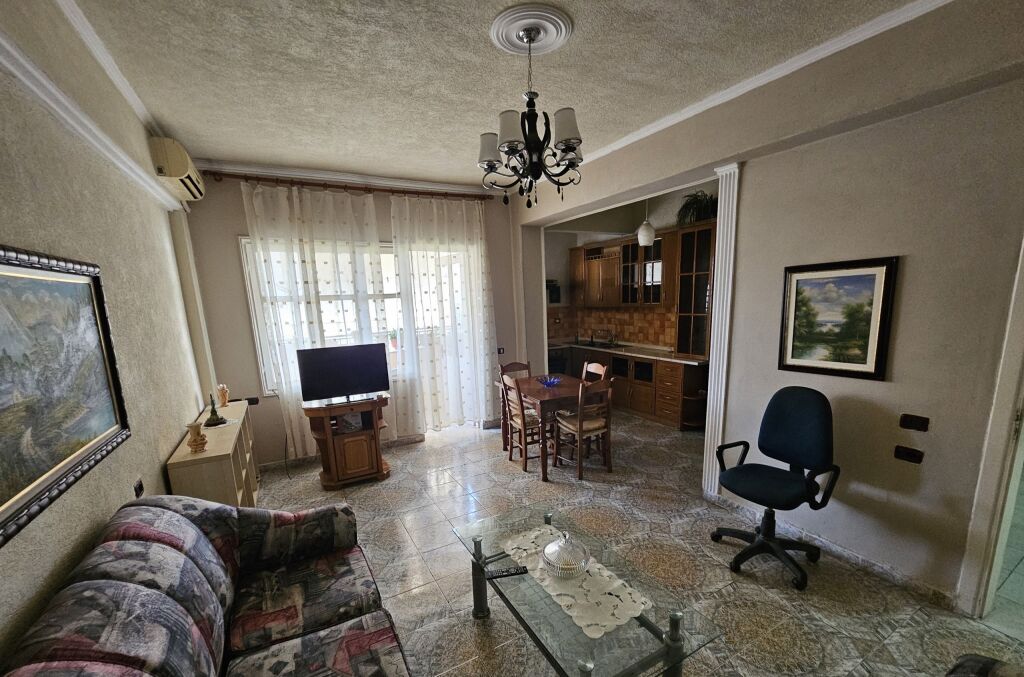 Qera | Apartament 2 + 1 | Bashkia Durrës | 350 €/muaj