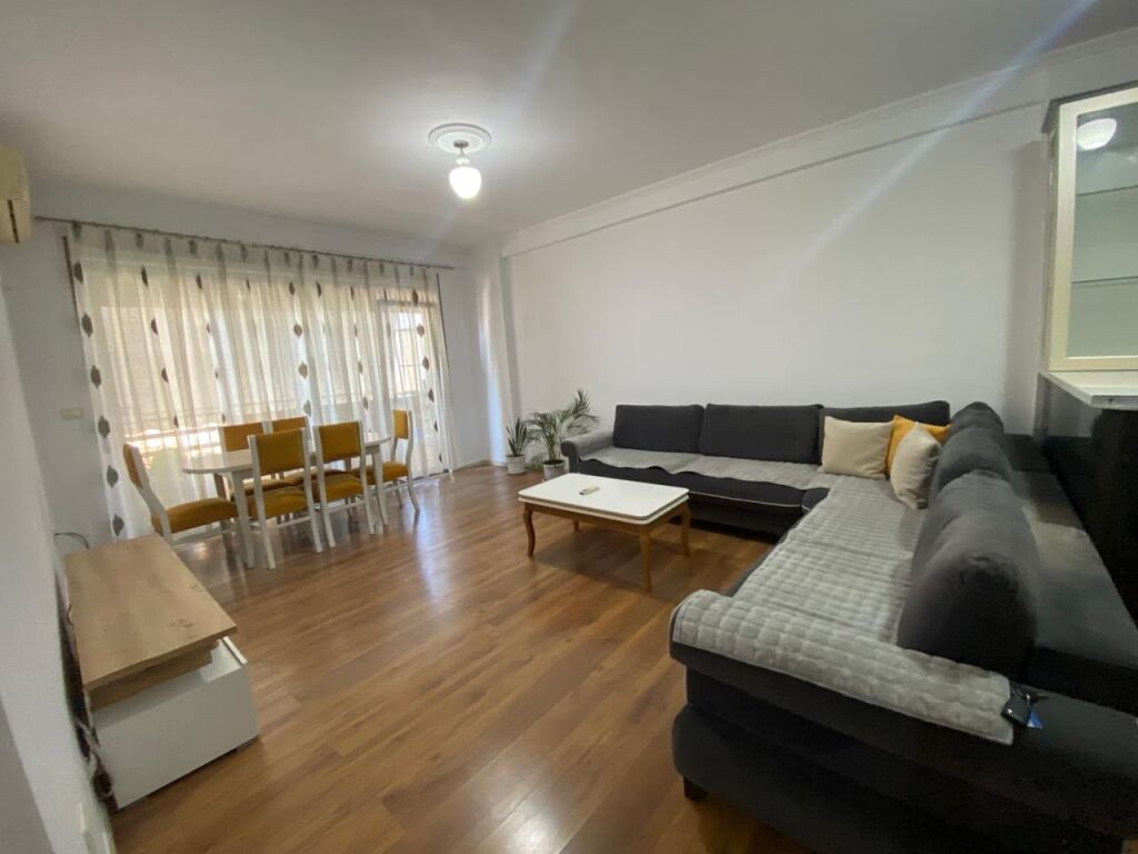 Apartament 2+1 per qera ne Astir !