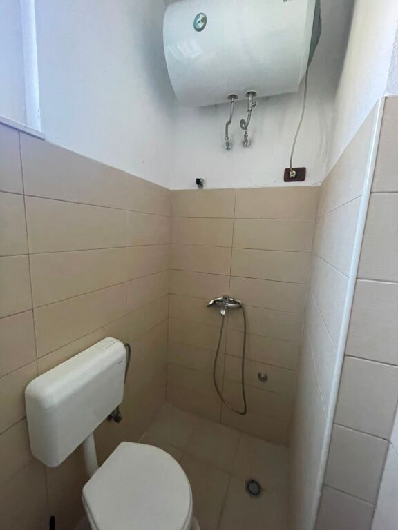 Qera | Shtëpi private 1 + 1 | Rruga Fuat Toptani | 250 €/muaj