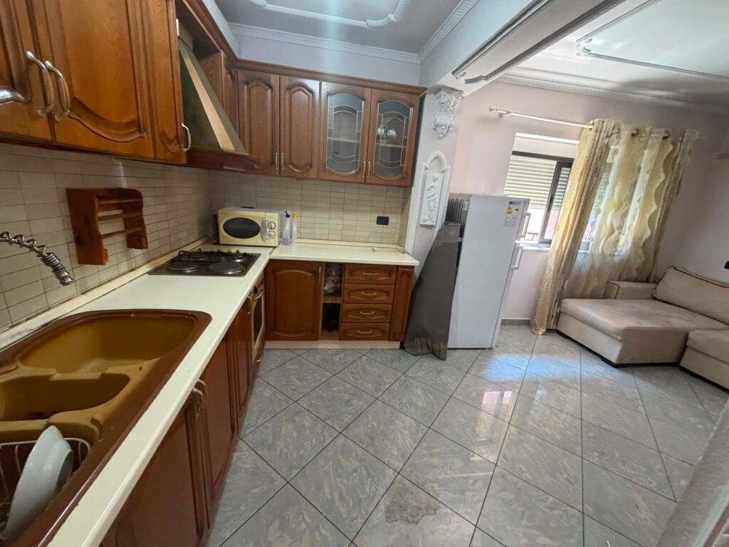 For rent 1+1 Myslym Shyri Street 47,000 lek