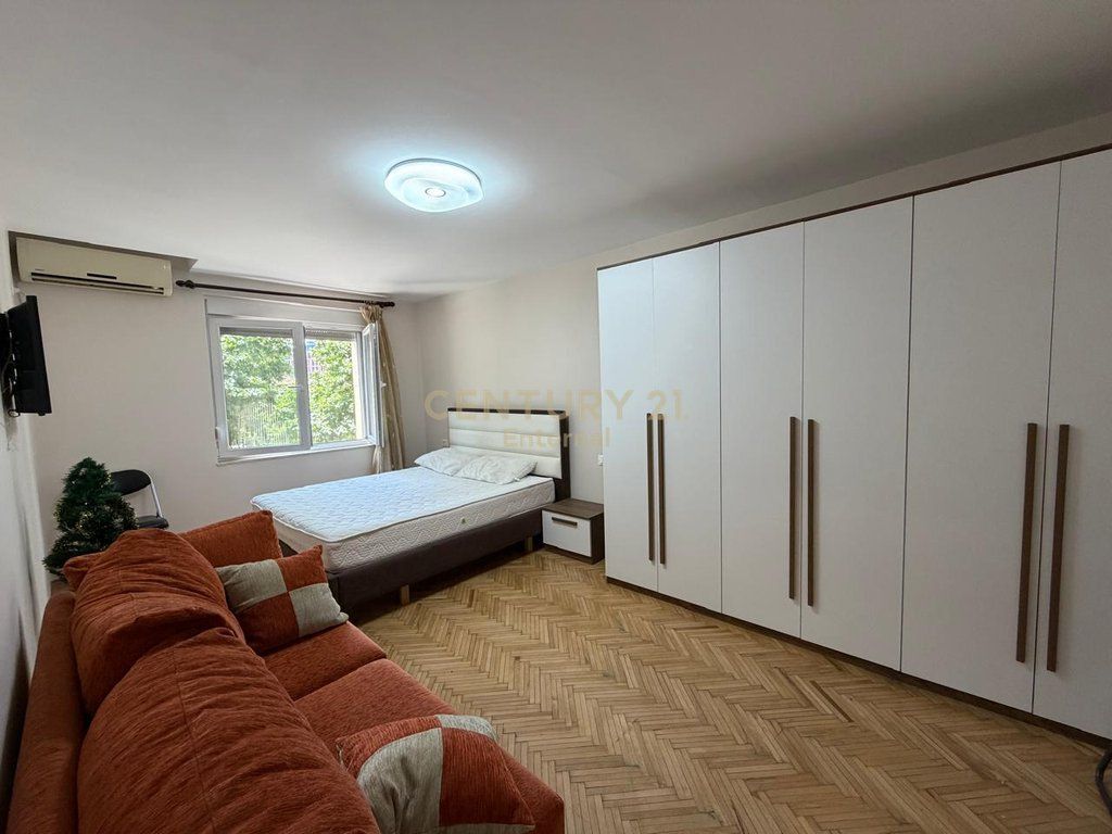 Apartament 2+1 me Qira – Rruga e Durrësit