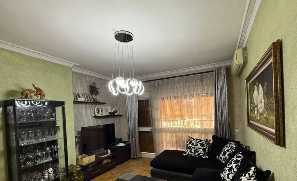 Apartament 2+1+2 për Shitje në Astir, Tiranë