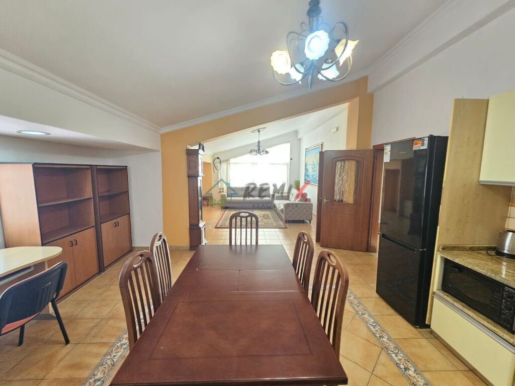 🏡 **JEPET ME QIRA APARTAMENT 2+1+2 – ISH FABRIKA E BUKËS, DURRËS**