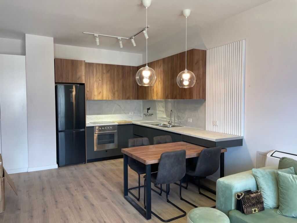 APPARTAMENTO IN AFFITTO 1+1 VIA KONGRESI I MANASTIRIT 60.000 LEKE FH-81949