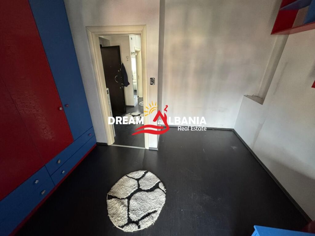 Shitet apartament 2+1 tek Rruga e Durresit (ID 4129493)