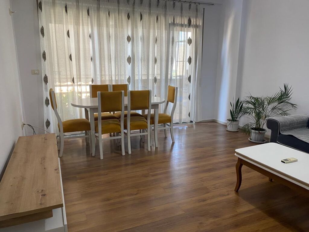 Apartament 2+1 per qera ne Astir !
