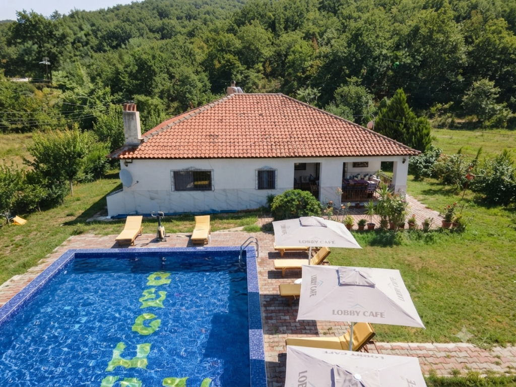 Qera, Vilë 1 kateshe, Baldushk, Tiranë.
