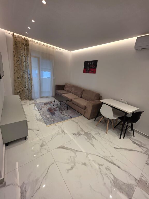 Affitto | Apartament 1 + 1 | Rruga Dritan Hoxha | 550 €/mese