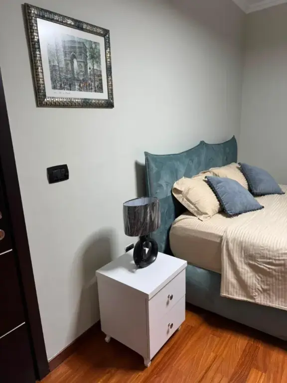 Rent | Apartament 2 + 1 | Rruga Sheh Ahmet Pazari | 1500 €/month