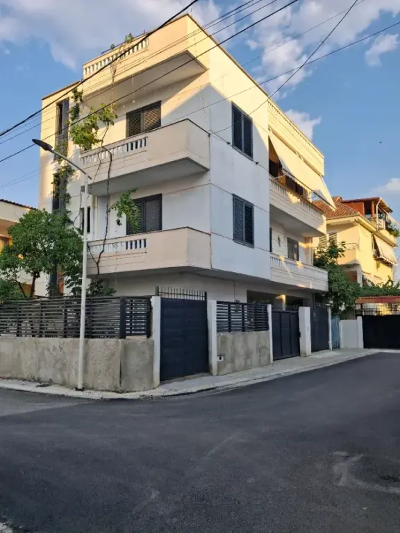 Rent | Vilë 2 + 1 | Allias | 480 €/month