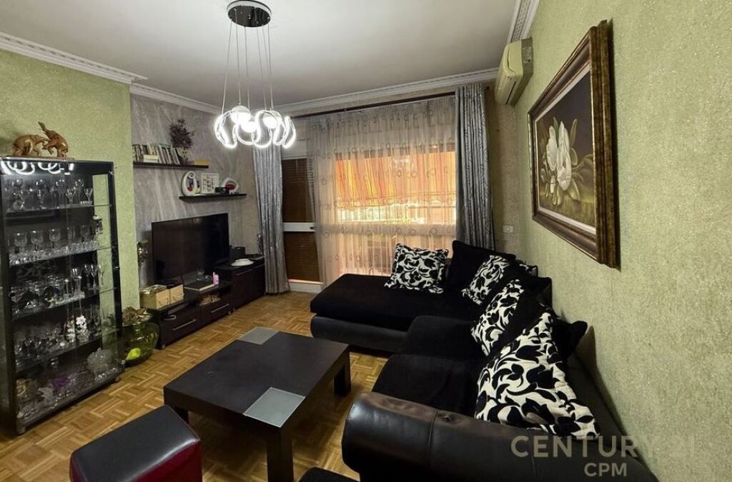 Apartament 2+1+2 për Shitje në Astir, Tiranë