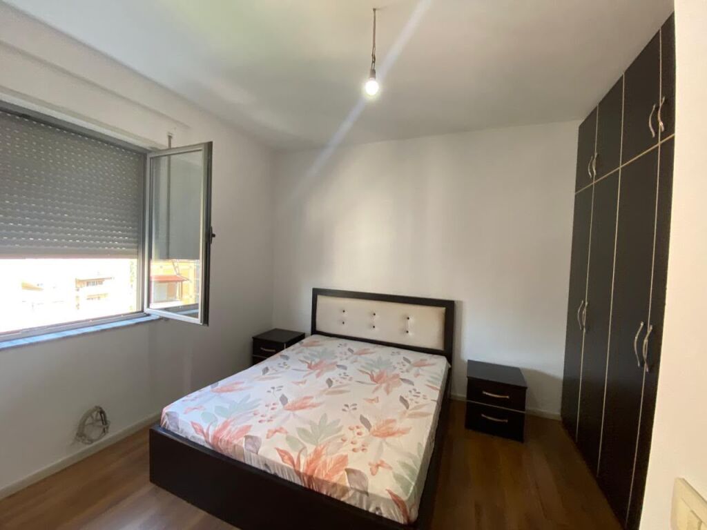 Apartament 2+1 per qera ne Astir !