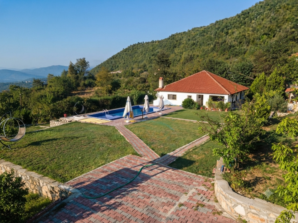 Qera, Vilë 1 kateshe, Baldushk, Tiranë.