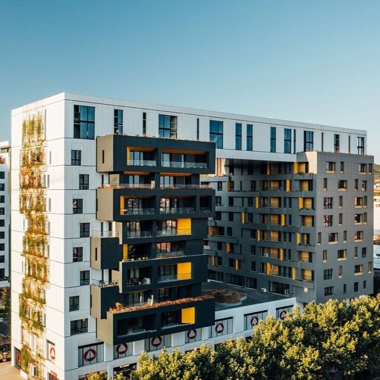 For sale, Business Premises, Kavaja Street, Tirana