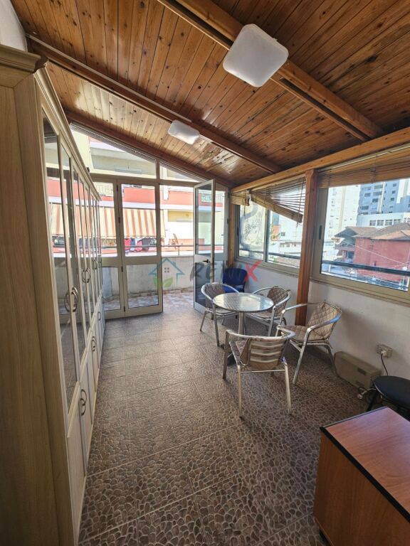 🏡 **JEPET ME QIRA APARTAMENT 2+1+2 – ISH FABRIKA E BUKËS, DURRËS**