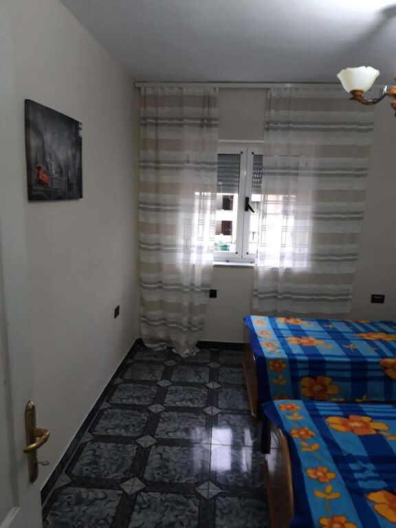 Affitto | Apartament 2 + 1 | Shkolla Bashkuar | 400 €/mese