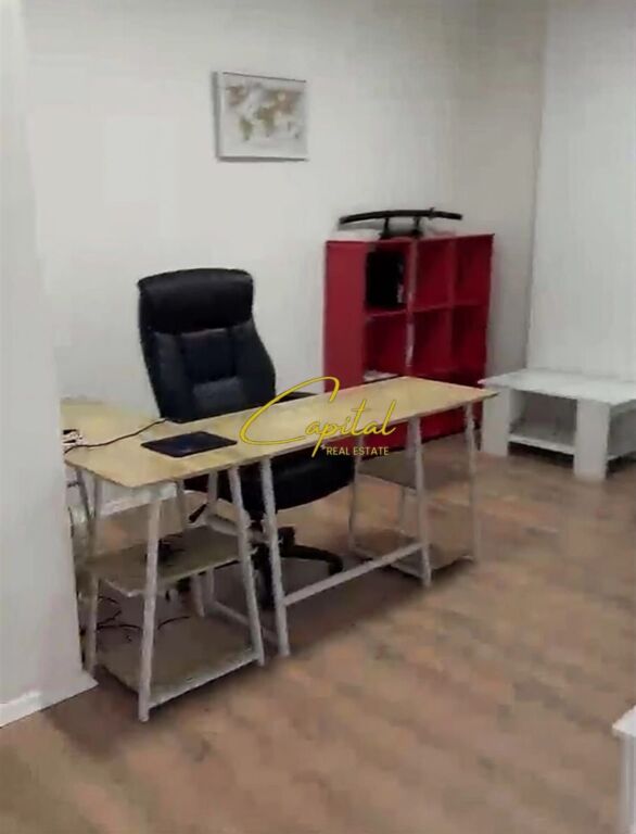 BUSINESS PREMISES FOR RENT 135 M2 NEW MARKET 1,200 EURO