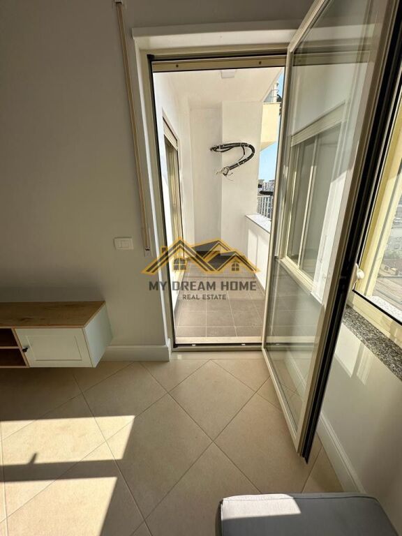 JEPET ME QIRA APARTAMENT 1+1 PRANE TREGUT TE FRUTA PERIMEVE, DURRES !