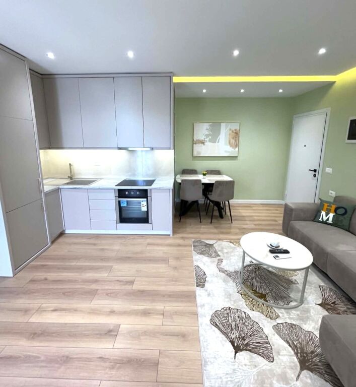 shitet apartament 2+1, ne rrugen myslym shyri