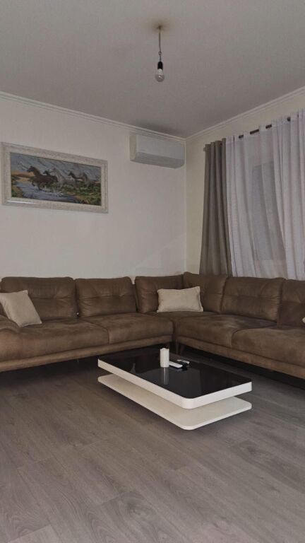 Apartament 1+- me qira prane Delijorgjit