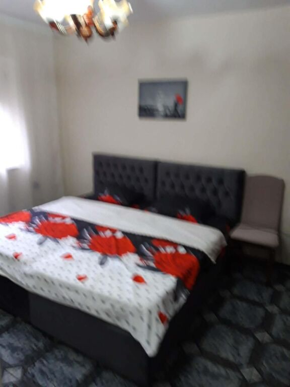 Affitto | Apartament 2 + 1 | Shkolla Bashkuar | 400 €/mese