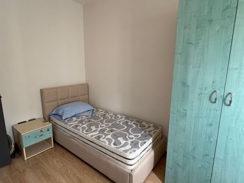 🏡 Appartamento 2+1 in affitto  📍 Indirizzo: Vicino alla Scuola di Balletto, dietro l'Unità Municipale n. 2