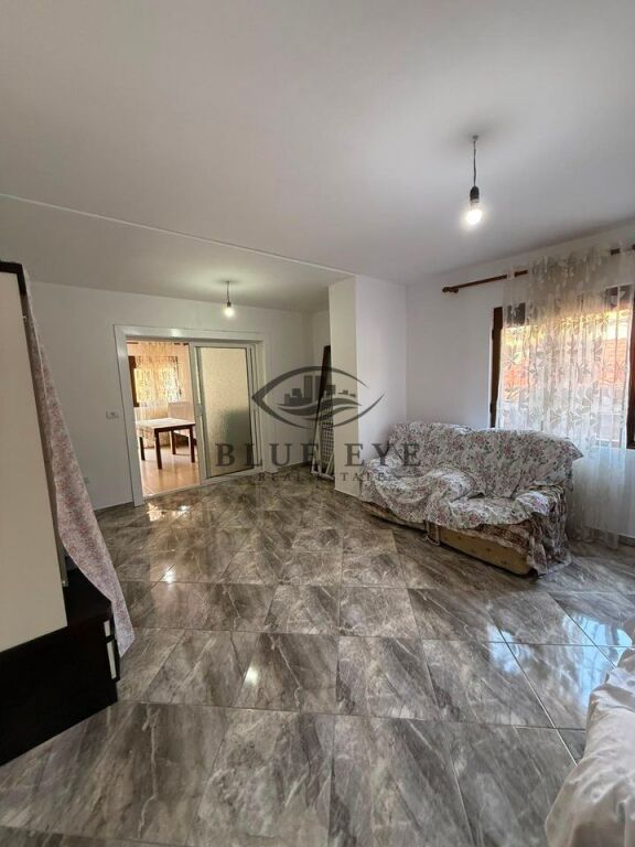 Apartament 2+1 per Shitje në tek Muzeumi, Durrës !