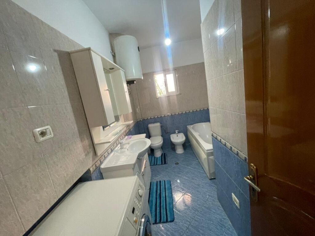 Apartament 1+1 per qera ne Astir !