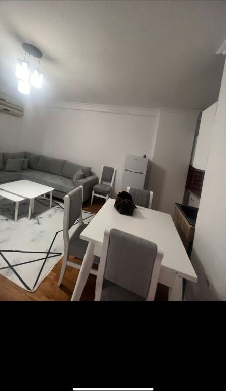 Appartamento 2+1, Don Bosko!
